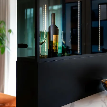 Apartament Przestrzen - Z Prywatnym Parkingiem, 2 Osobne Sypialnie - Kepa Park - By Spaceapart *